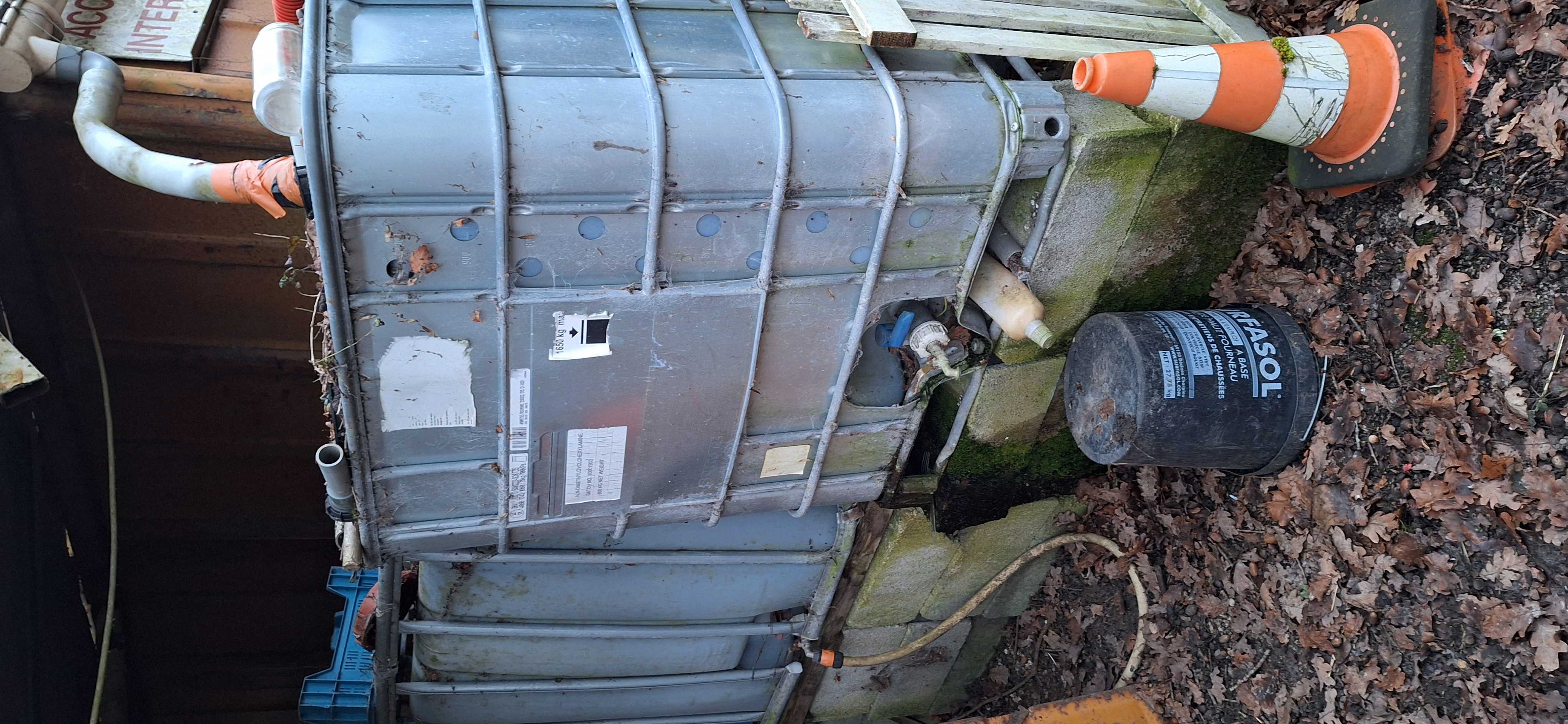 cuve �  eau 40 Hauterive (89)