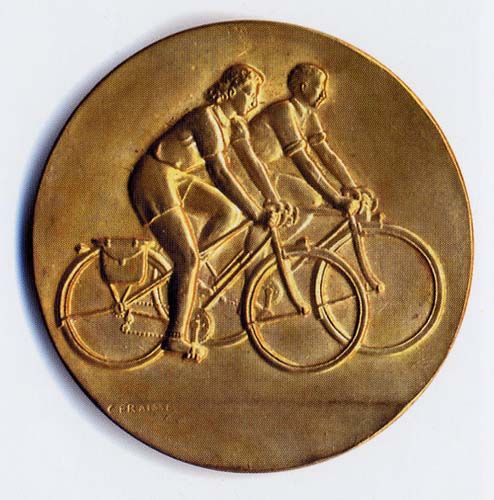 CYCLOTOURISME, V�LO, BICYCLETTE : LIVRE  V�LOBSESSION  35 Tours (37)