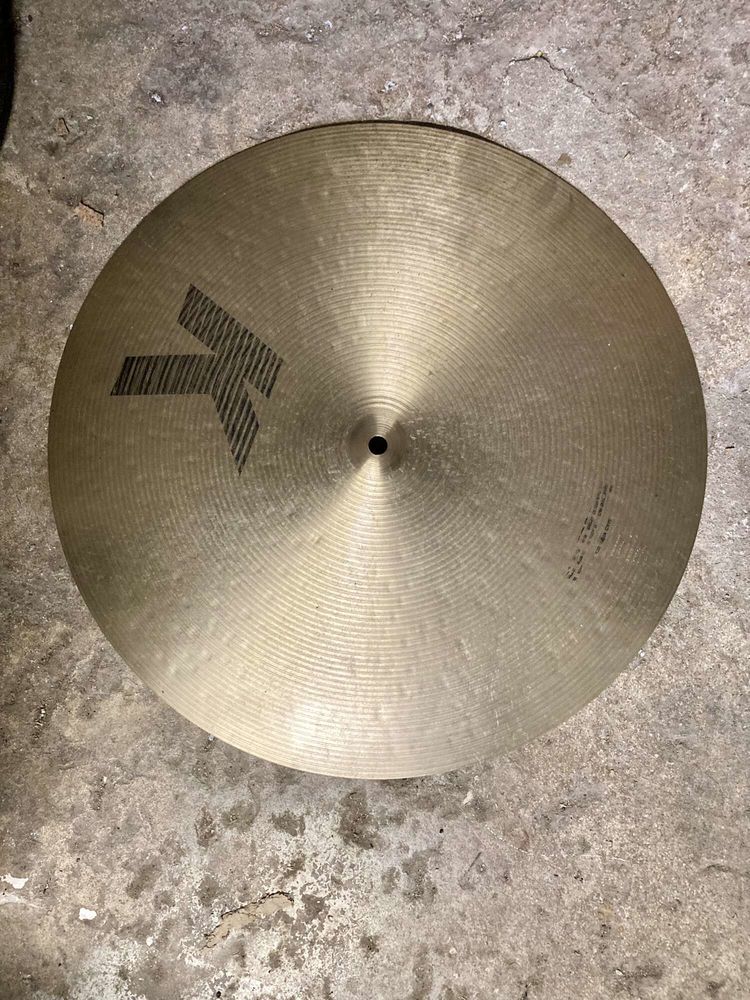 Cymbale Zildjian flat ride 18'' s�rie K 200 Montgeron (91)