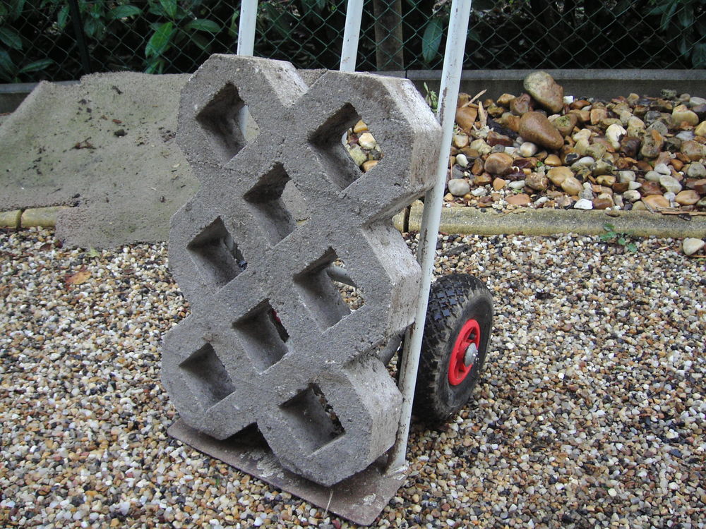 Dalles gazons id�ales pour parking 200 Tr�lissac (24)