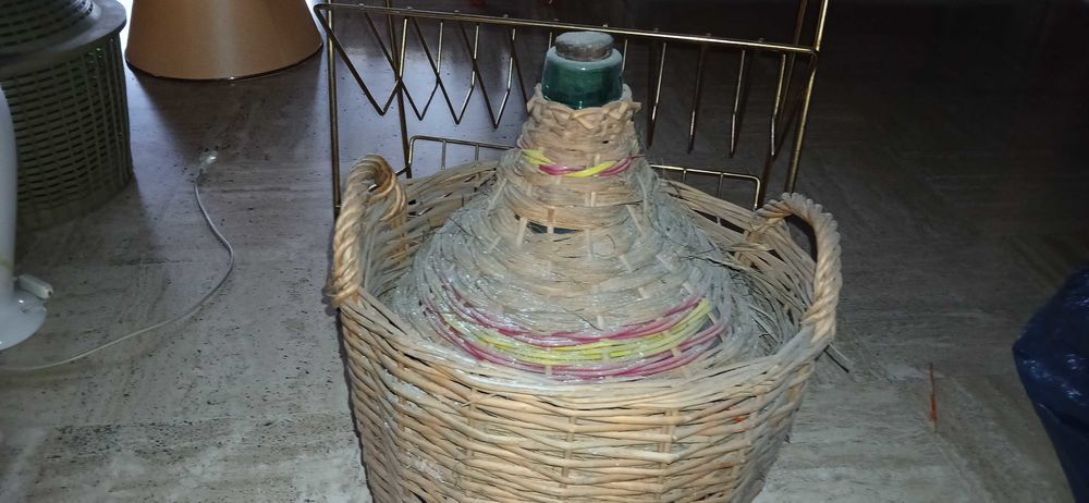 Dame Jeanne 20 litres. 20 Saint-�tienne (42)