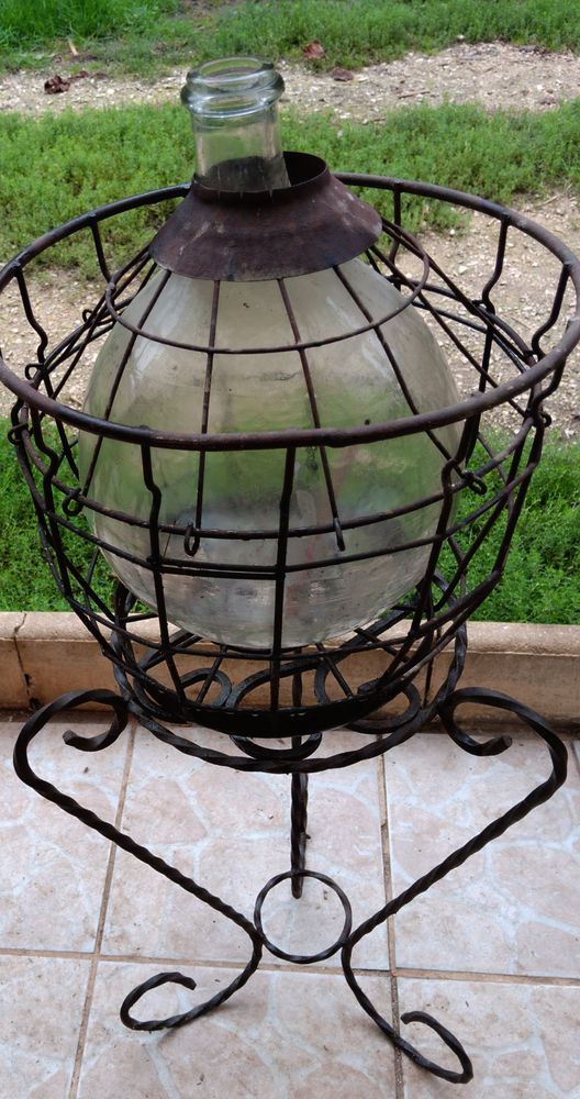 Dame Jeanne
25 Terrasson-Lavilledieu (24)