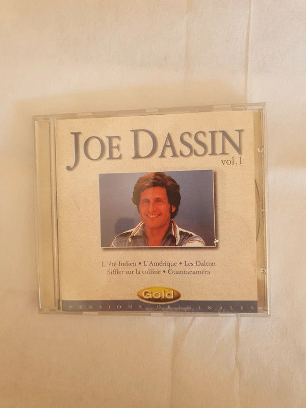 Cd Joe dassin 
2 Aubvillers (80)
