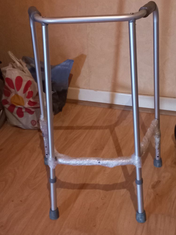 D�ambulateur fixe r�glable 35 Penne-d'Agenais (47)