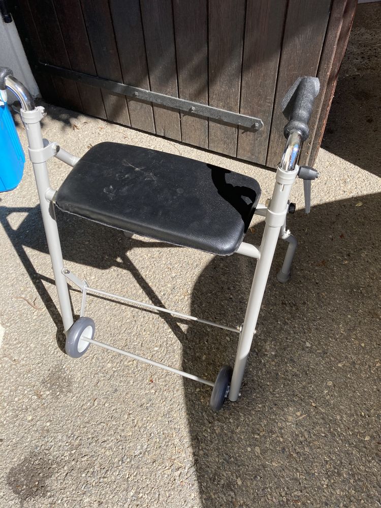 Un deambulateur pour senior 40 N�ves-Parmelan (74)