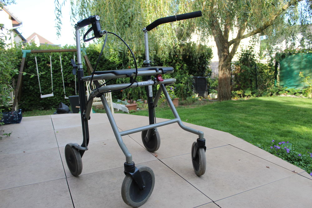 D�ambulateur 4 roues si�ge pliable 40 Pulversheim (68)