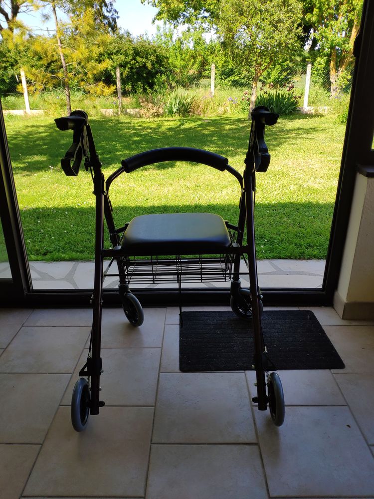 d�ambulateur 80 L'Houmeau (17)