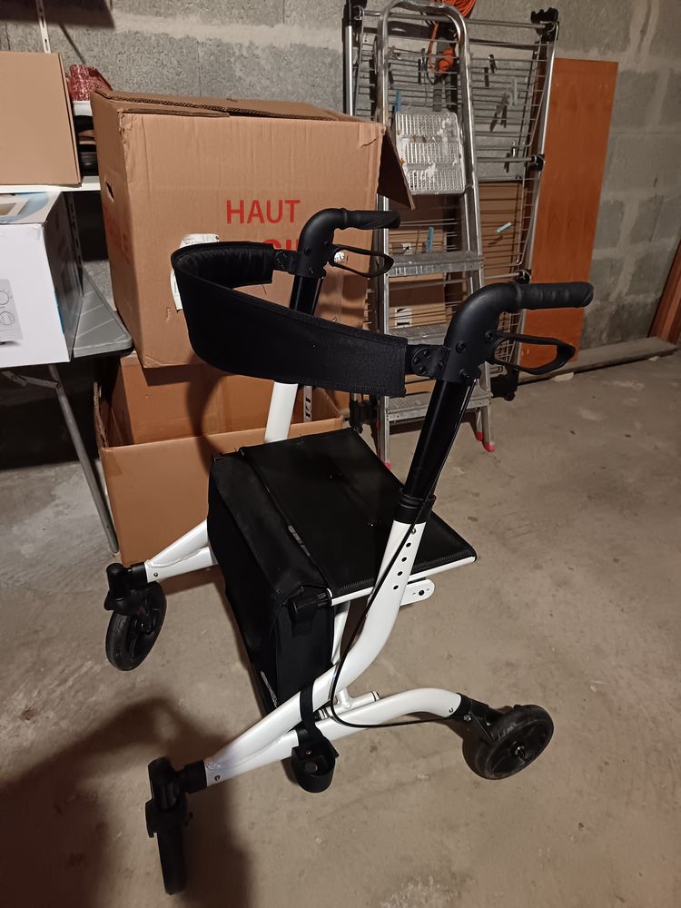 D�ambulateur 30 Fontenay-le-Comte (85)