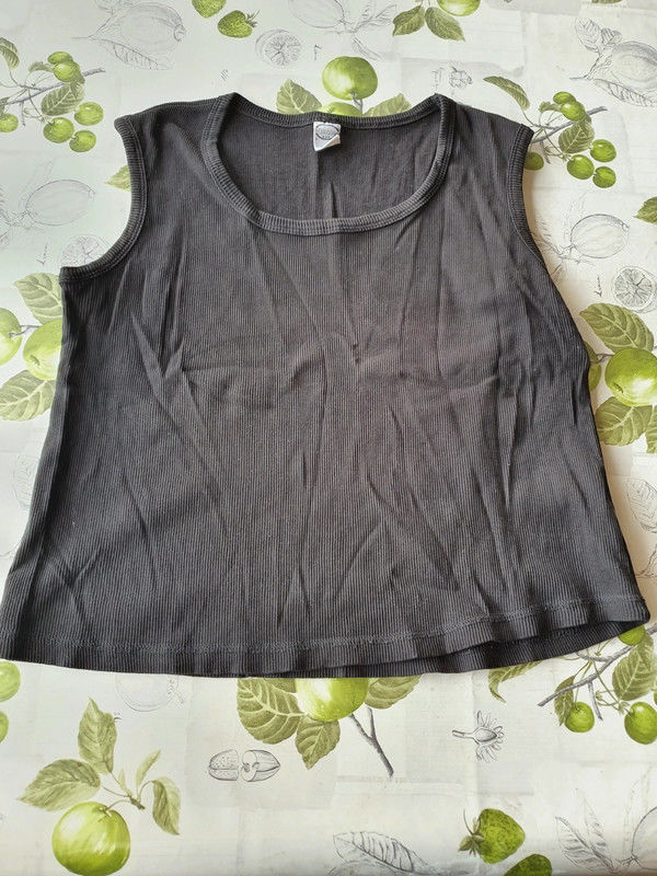 D�bardeur noir coton 
taille 42/44
cecilia classiscs
2 Aubvillers (80)