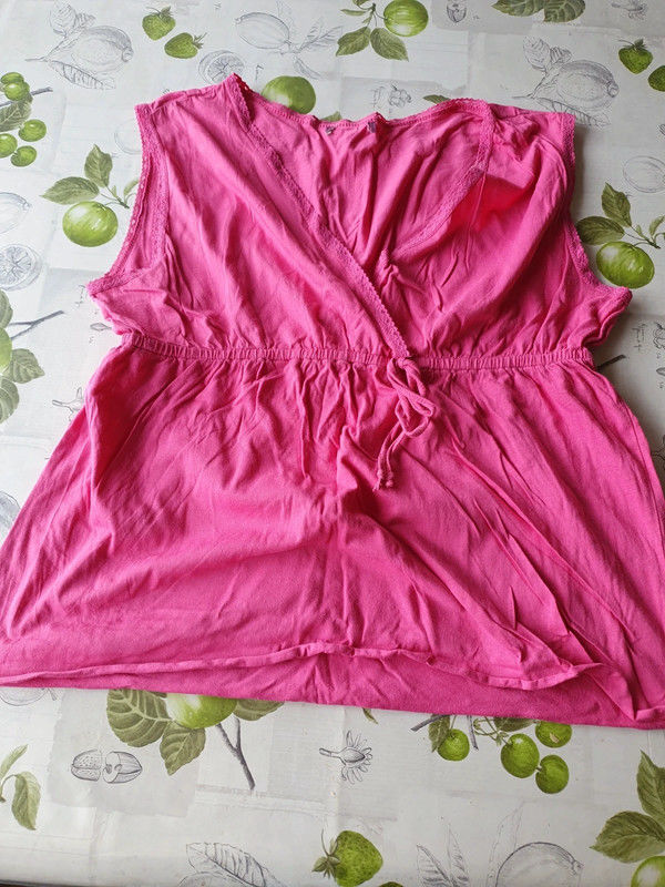 D�bardeur rose 
taille 44 3 Aubvillers (80)