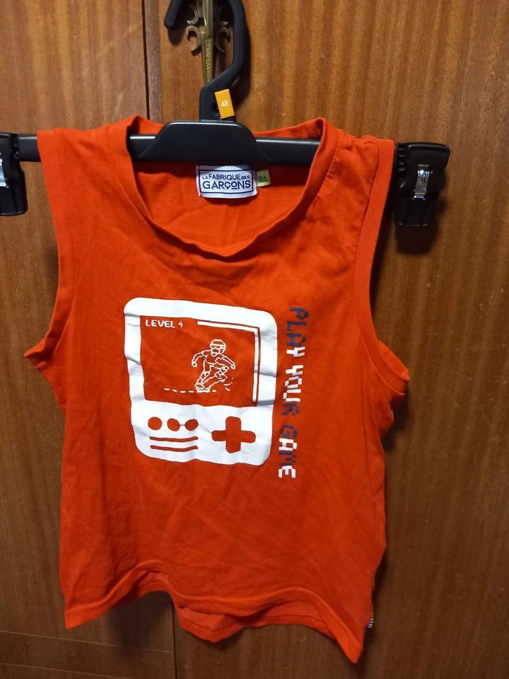 D�bardeur 8 ans rouge 1 La Fert�-sous-Jouarre (77)