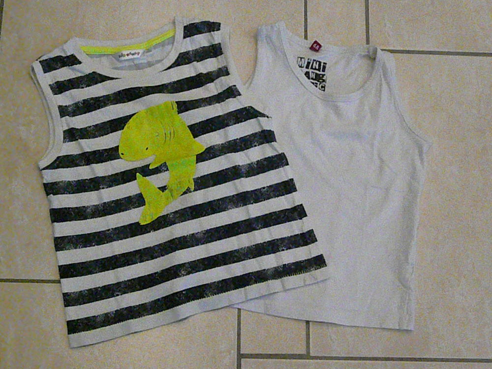 Lot de 2 d�bardeurs 4 ans (n�26 bis) 5 Franqueville-Saint-Pierre (76)