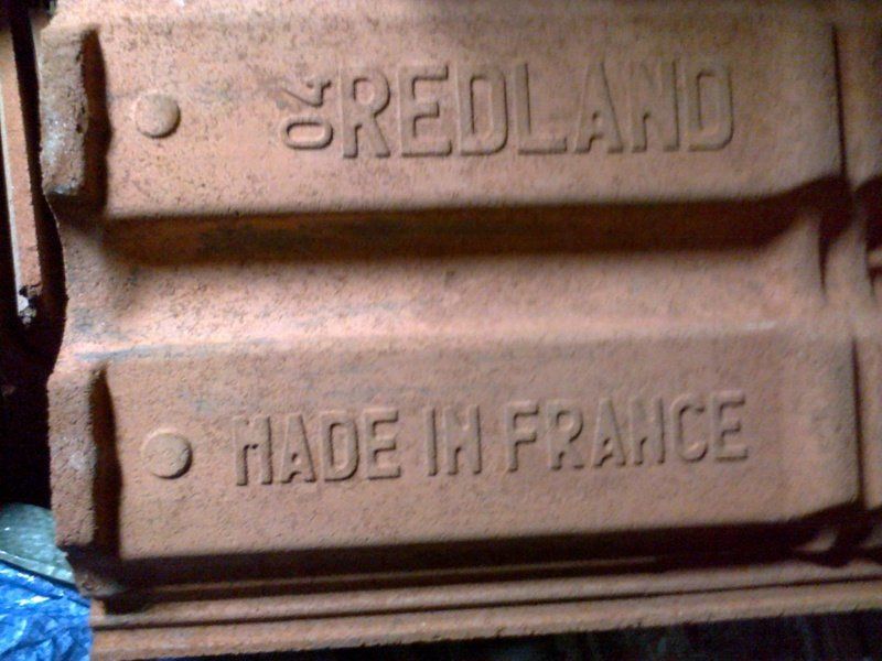 D�barrasse gratuitement Tuiles REDLAND - 04 (b�ton) 0 Suzannecourt (52)