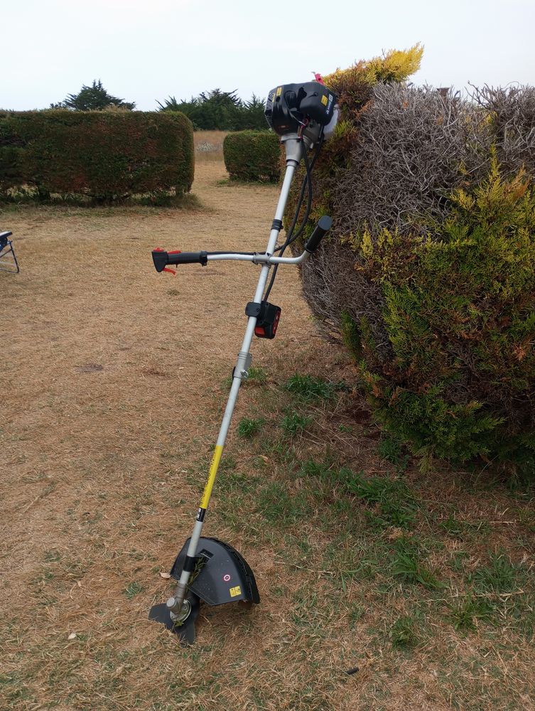 debrousaileuse 85 Barentin (76)