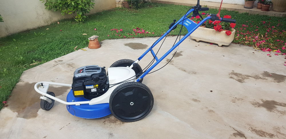 D�brousailleuse ISEKI 650 Sainte-Tulle (04)