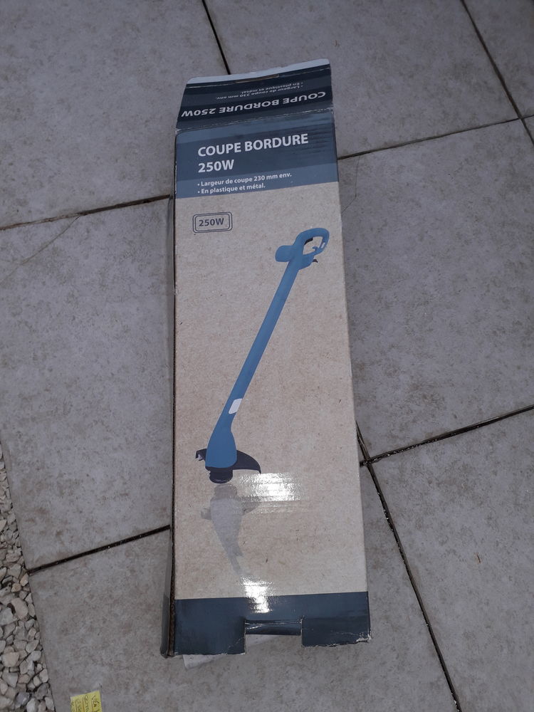 D�broussailleur de jardin ou coupe bordure 5 Mitry-Mory (77)