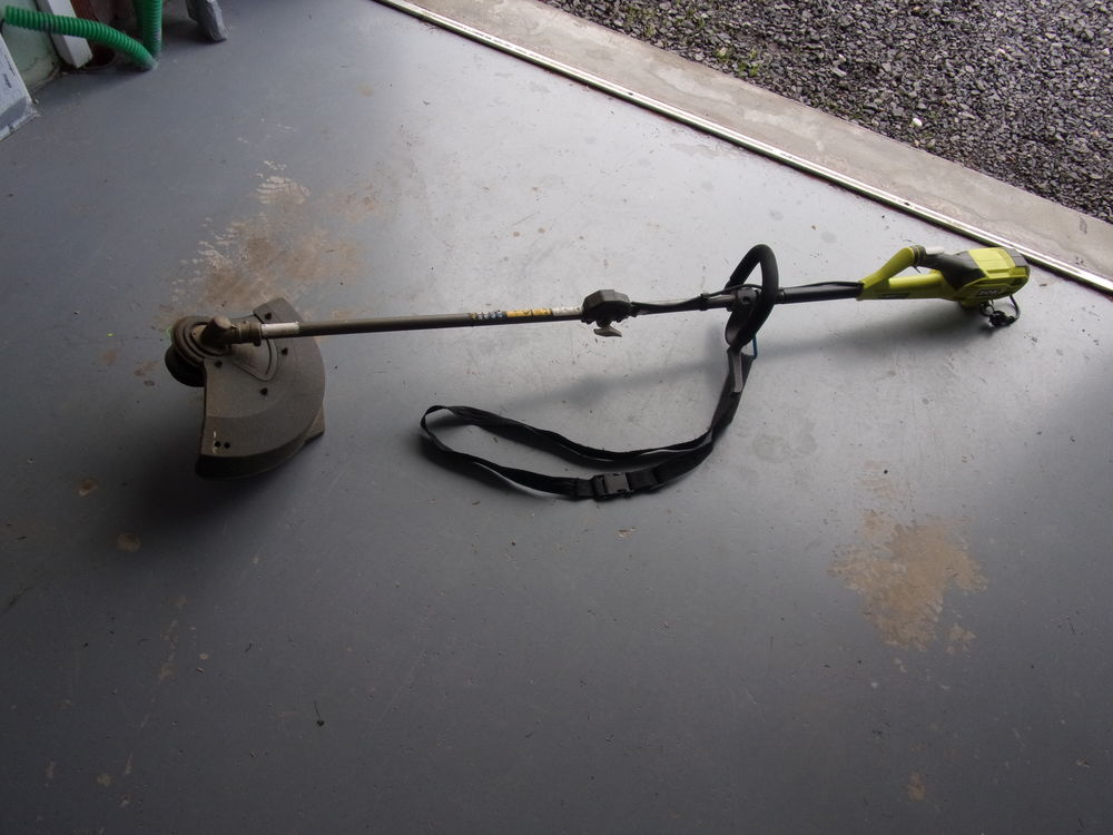 D�broussailleuse �lectrique filaire Ryobi RBC 12261 - 1200 W 45 Arzacq-Arraziguet (64)