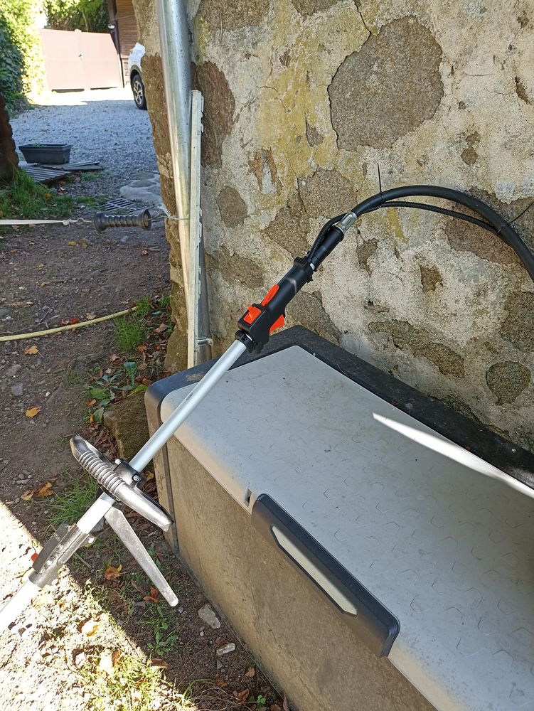 D�broussailleuse thermique a dos 120 Limoges (87)