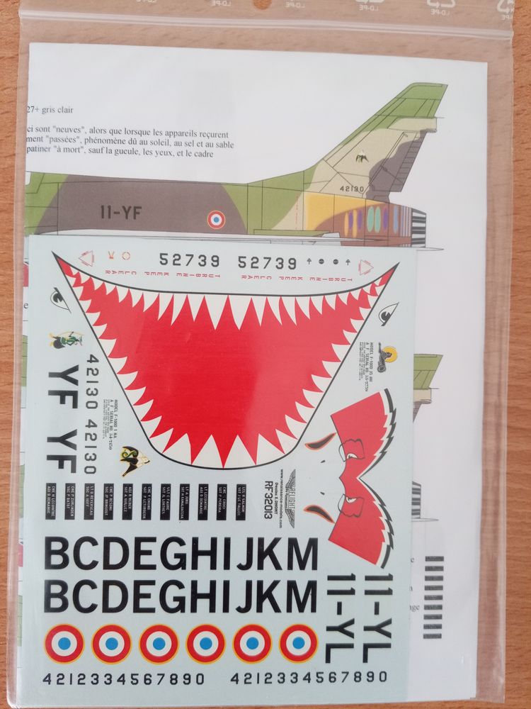 D�calcomanie Renaissance F-100D : EC4/11 Djibouti RF32013 12 Avignon (84)