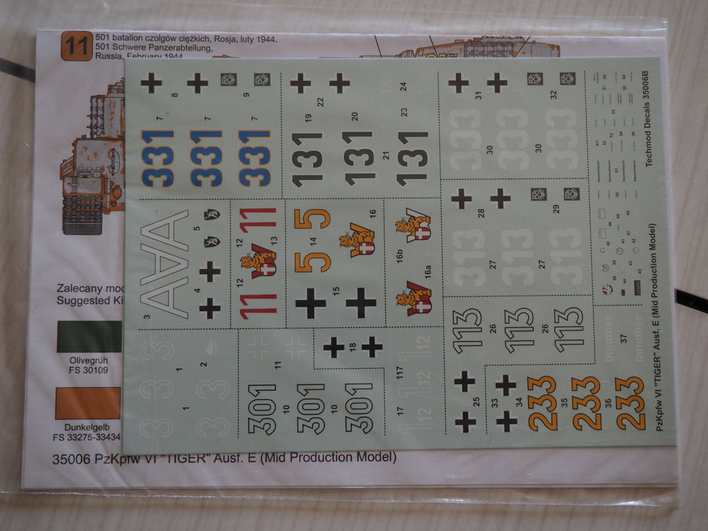 D�cals 1/35�me TIGRE I Partie 2 12 Lunel (34)