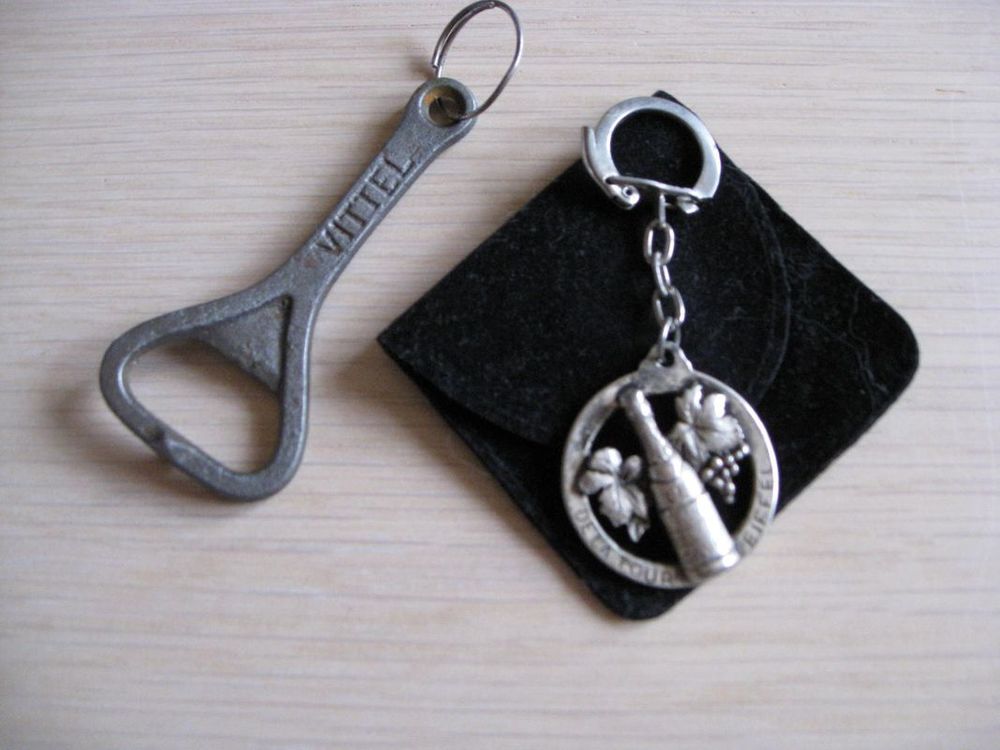 D�capsuleur VITTEL Porte Clef cave Tour Eiffel 6 Brem-sur-Mer (85)