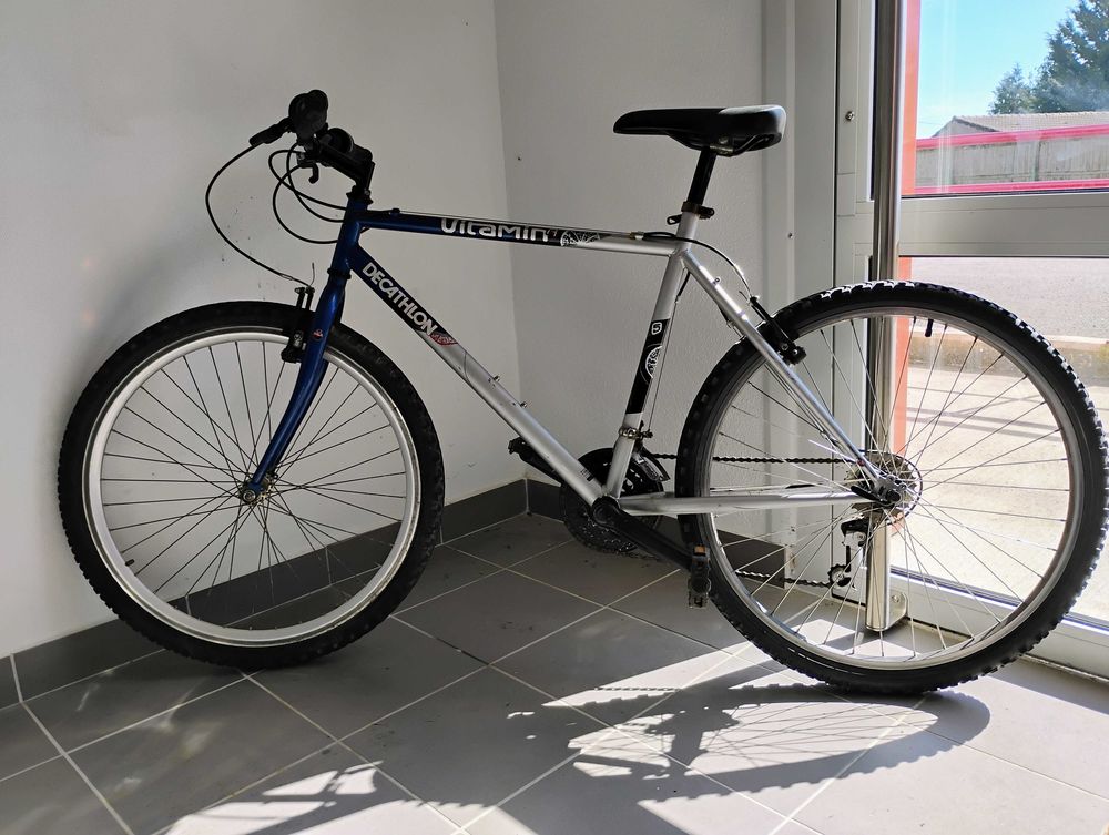 VTT Decathlon 26 pouces 25 Charlieu (42)