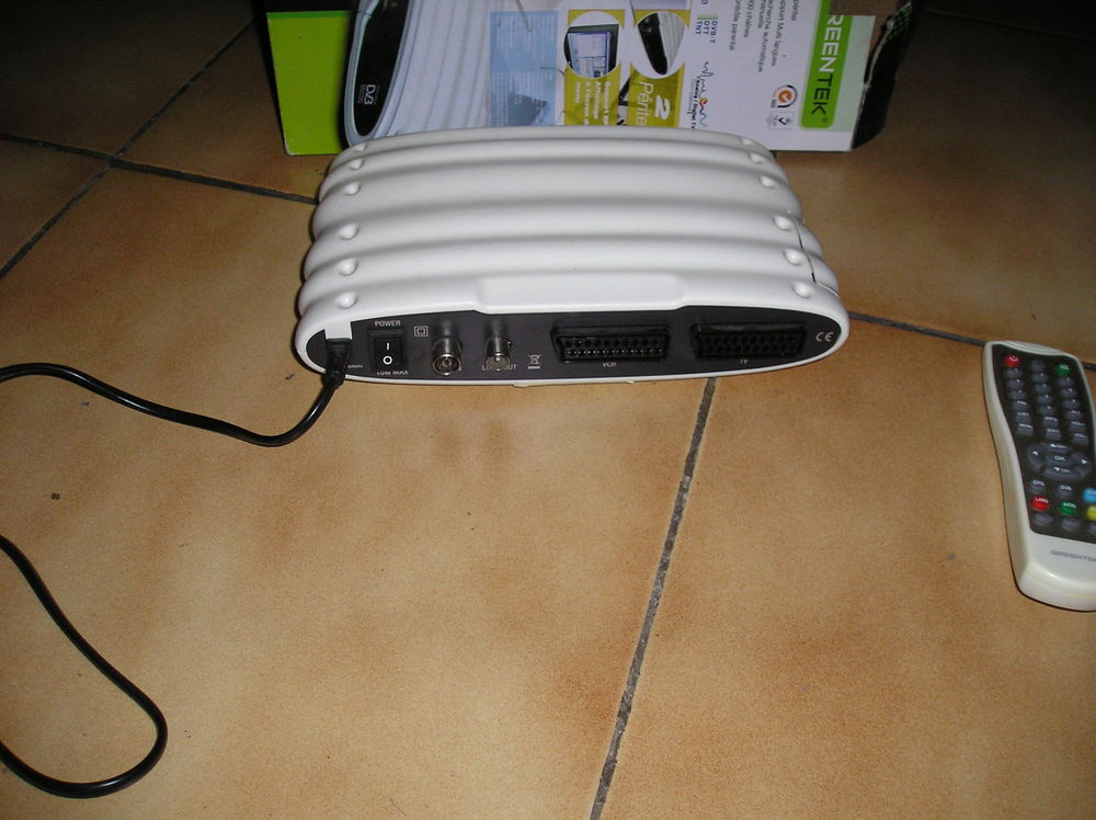 D�codeur TNT GREENTEK
15 Sept�mes-les-Vallons (13)