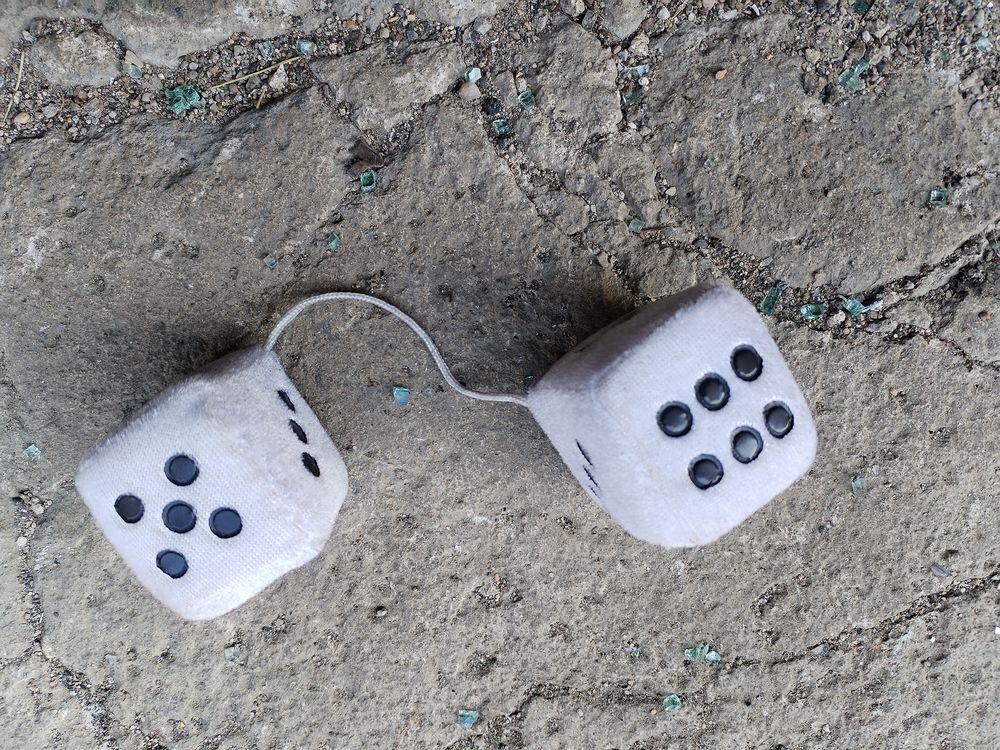 D�s de d�coration r�troviseur
2 Brillon-en-Barrois (55)