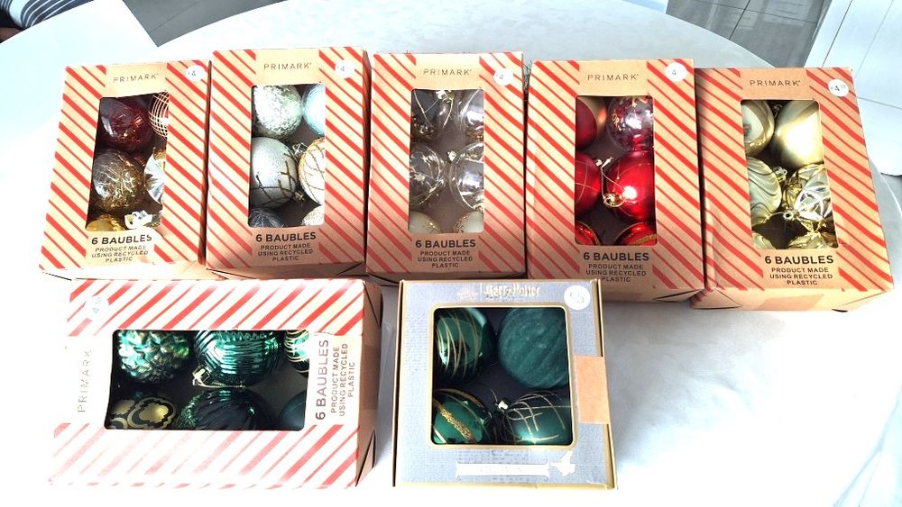 Lot d�corations No�l 40 boules + d�cor de table 25 Sanary-sur-Mer (83)