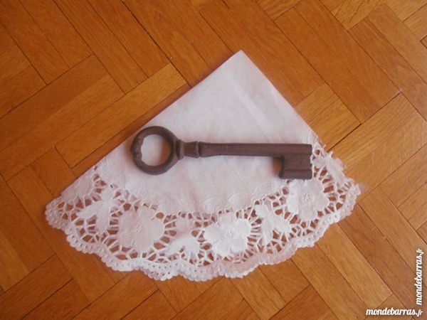 Cl� d�corative N� 2 (54) 5 Tours (37)