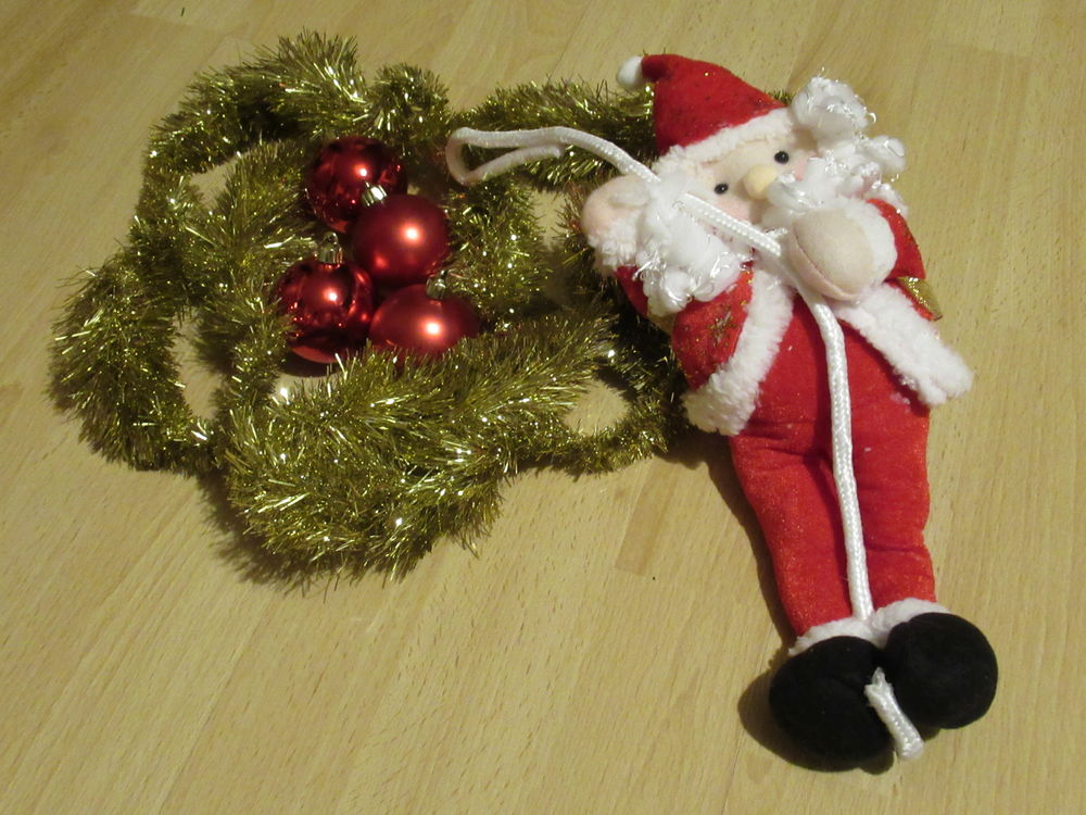 Lot de d�cos de No�l - rouge et dor�es 10 Livry-Gargan (93)