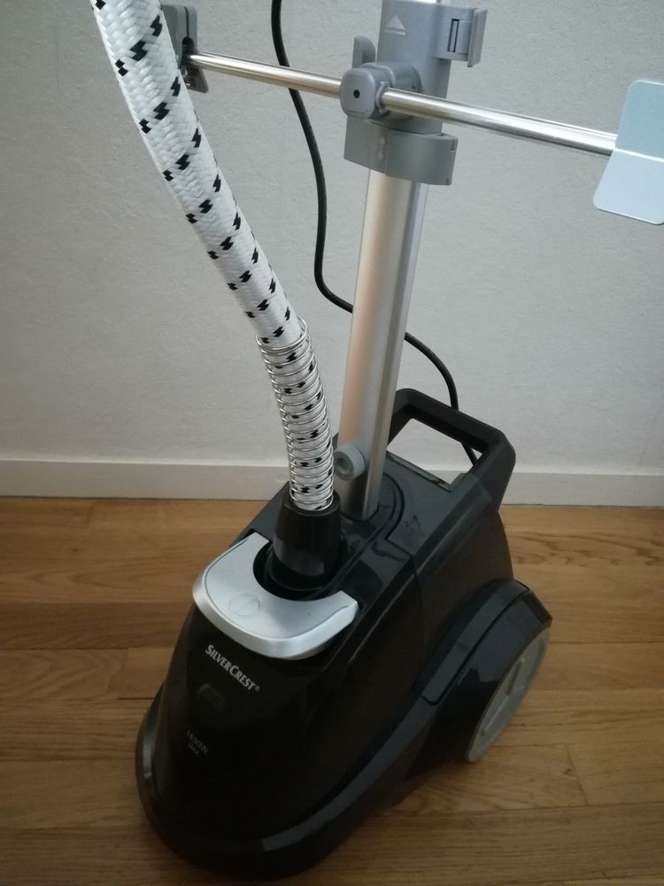 Defroisseur vapeur vertical Silver Crest 50 Talant (21)