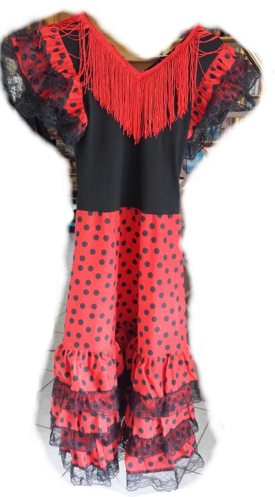 Deguisements filles (3 � 14 ans) 20 Varces-Alli�res-et-Risset (38)