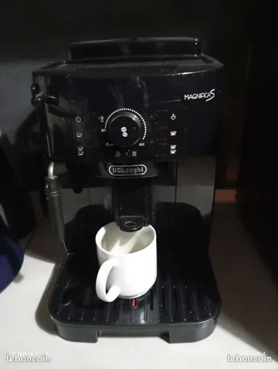 Delonghi magnifaca s 120 Saint-Pierre-du-Mont (40)