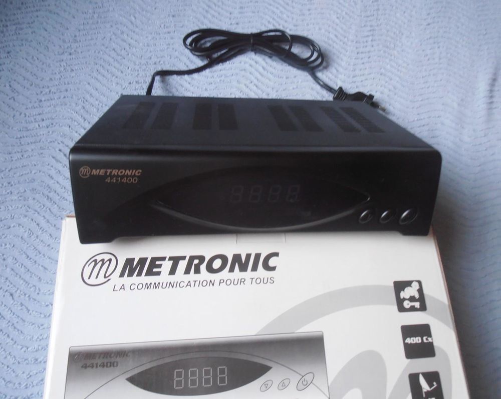 D�modulateur satellite analogique Metronic 441400 NEUF
25 Aubin (12)