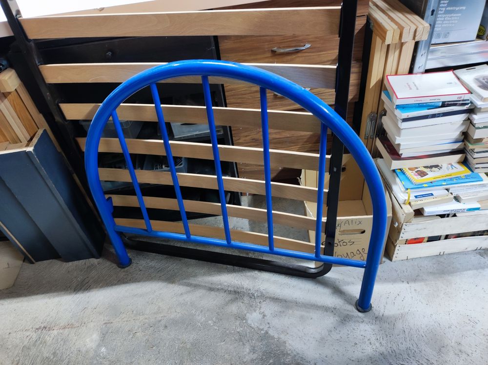 Lit d�montable 1 place 90*200cm + sommier 80 Aussillon (81)