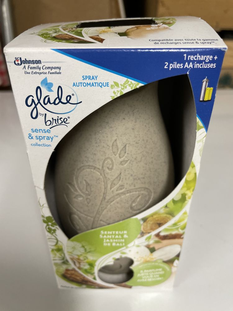 D�odorant glade l'appareil
3 Cachan (94)