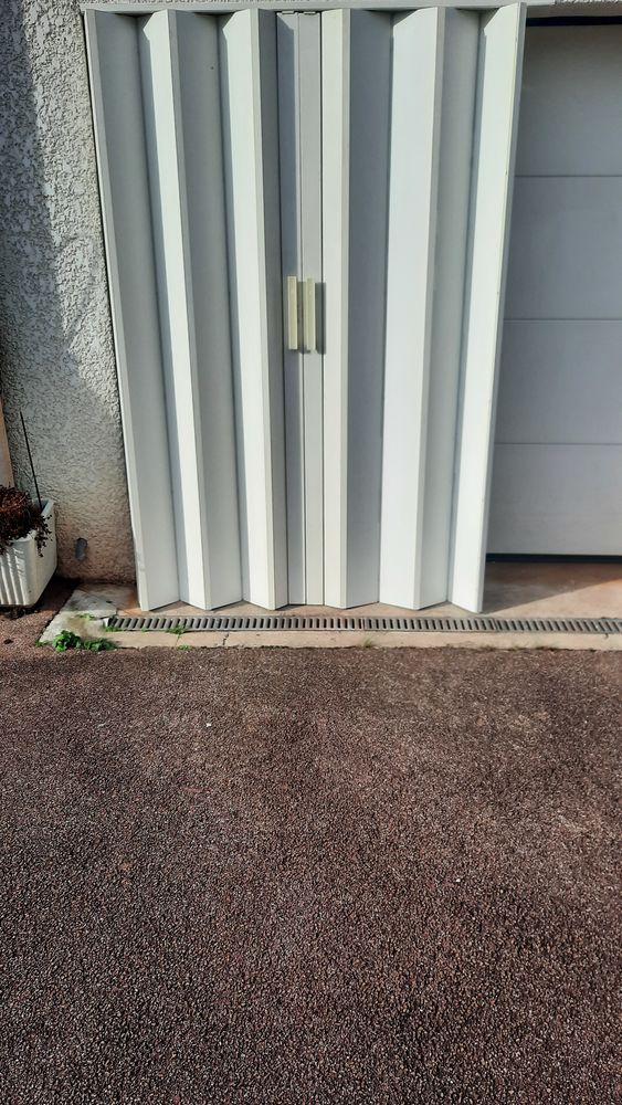 Description
Double porte accord�on en bois blanc
35 Chancenay (52)