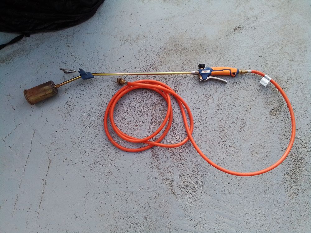 Desherbeur thermique a gaz . Flambard 28 La Glacerie (50)