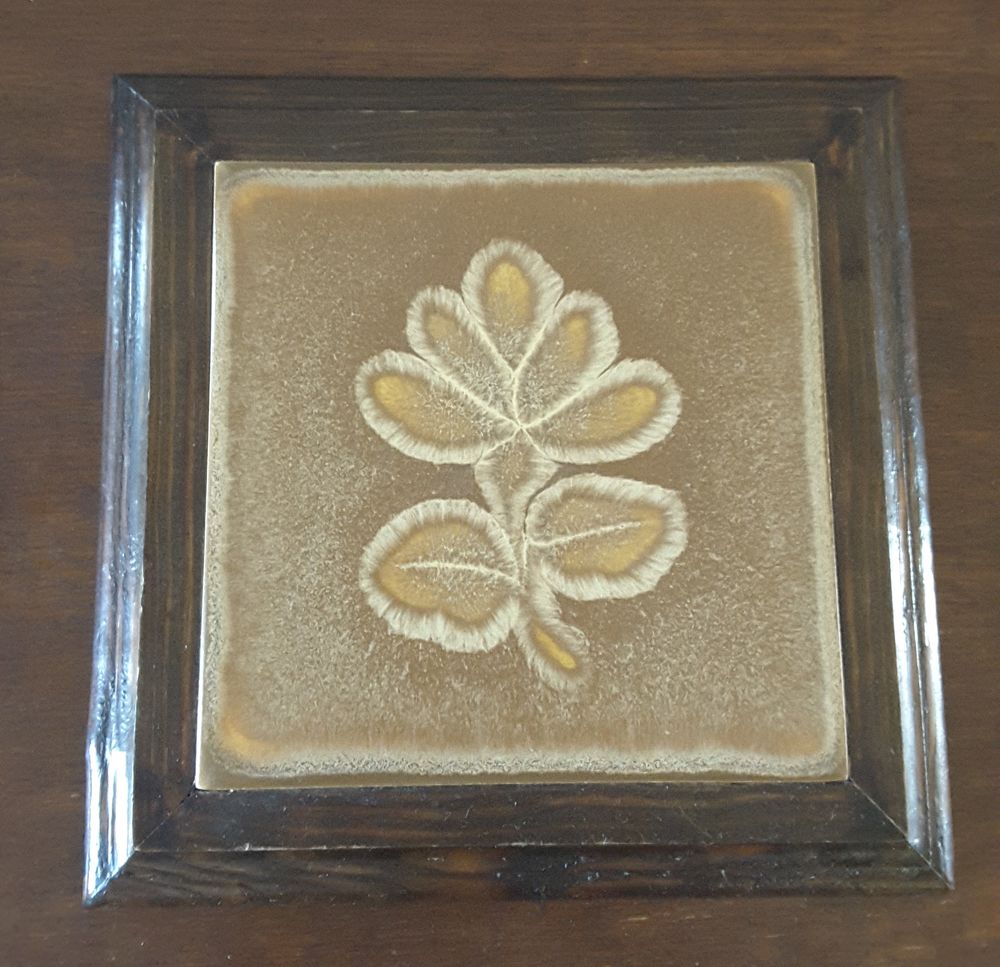 Dessous de plat carr� ? Motif feuille 3 Limoges (87)