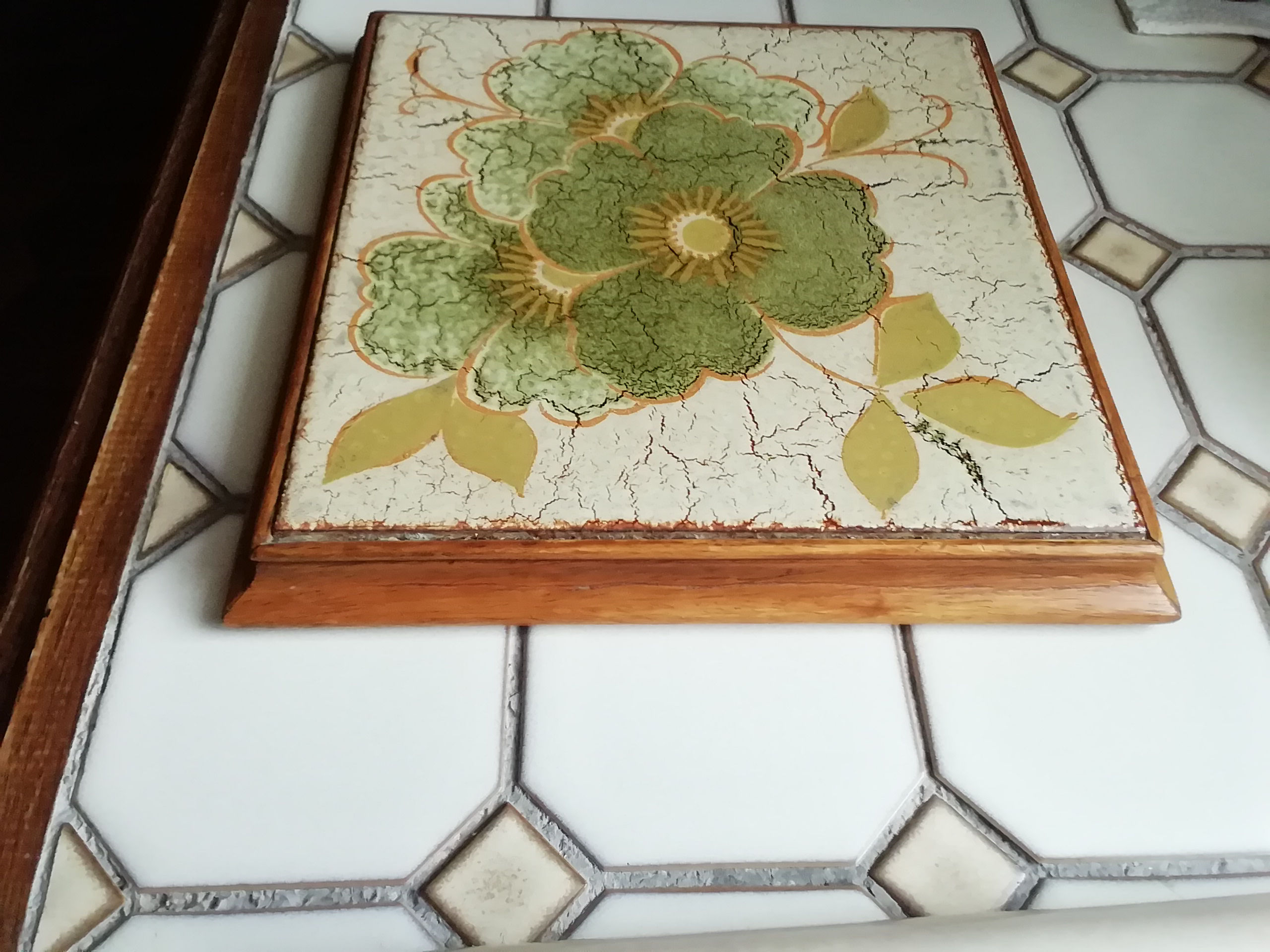 Dessous de plat en carrelage entourage bois 20 Noyelles-l�s-Vermelles (62)