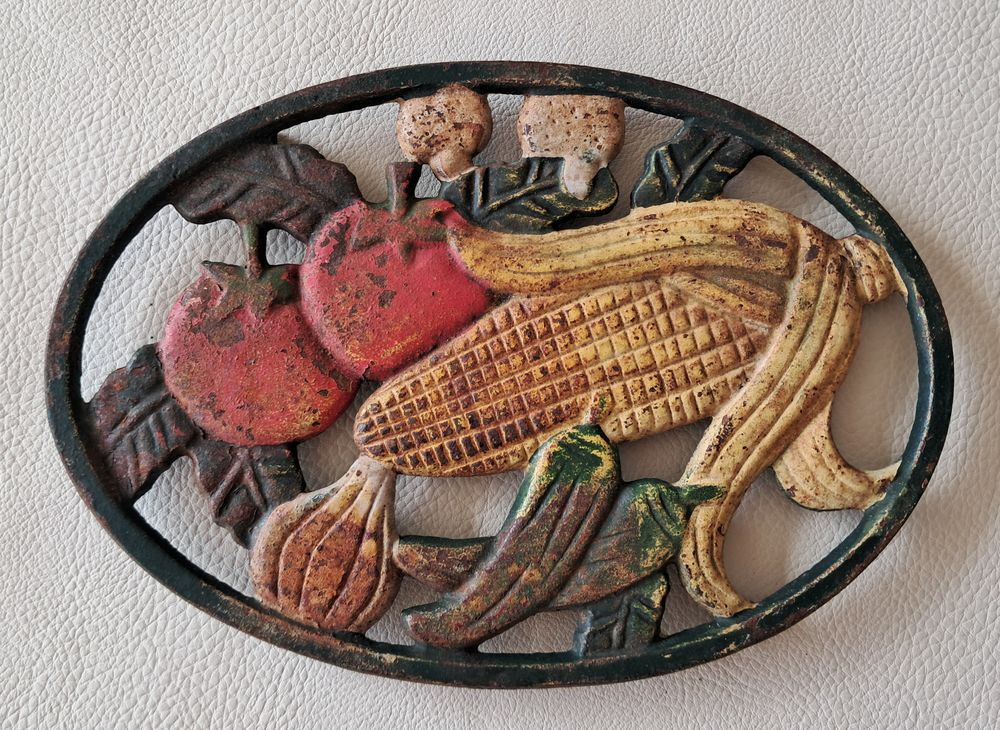 dessous de plat en fonte ovale et color� th�me campagne 10 Carnon Plage (34)