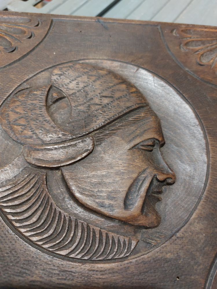 Dessous de plat sculpt� 15 Saint-R�my-de-Maurienne (73)