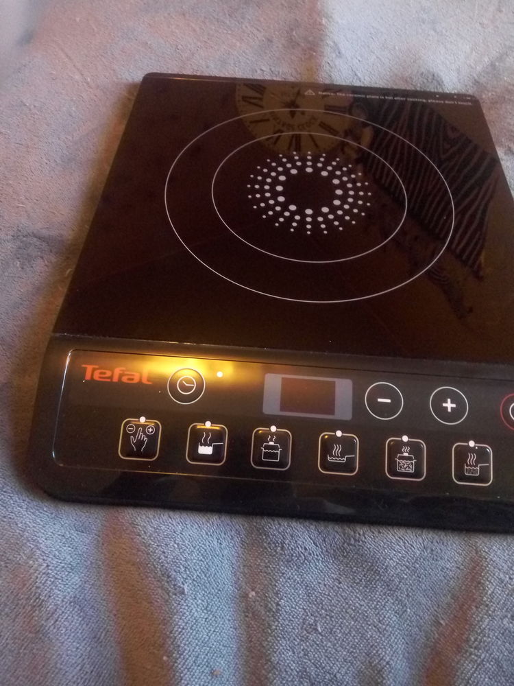 Dessus de plaque vitro c�ramique 15 Montceau-les-Mines (71)