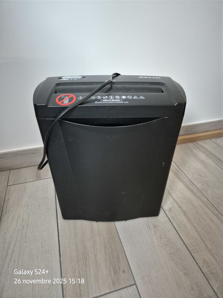 DESTRUCTEUR DE DOCUMENTS REXEL 35 Donz�re (26)
