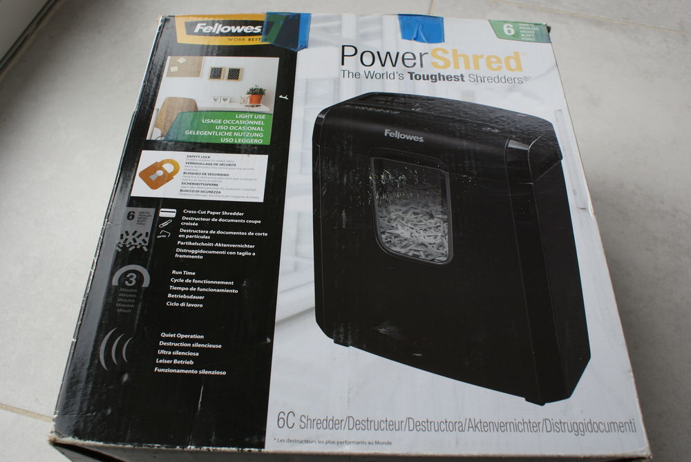 Destructeur de documents  silencieux.
10 Orgeval (78)