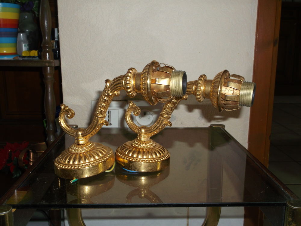 Deux appliques dor�es � l'or fin. 50 Corbeil-Essonnes (91)