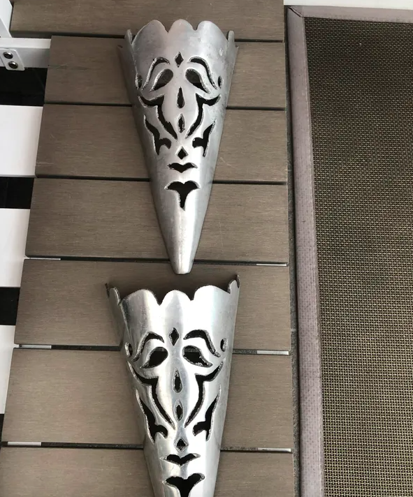 de deux appliques en fer forg� 20 Caluire-et-Cuire (69)