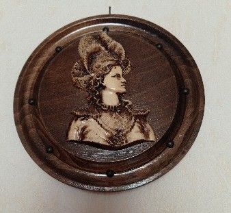 Deux assiettes bretonnes femme homme 25 Ga�l (35)