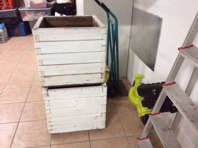 Deux bacs � plantes 50 Antibes (06)